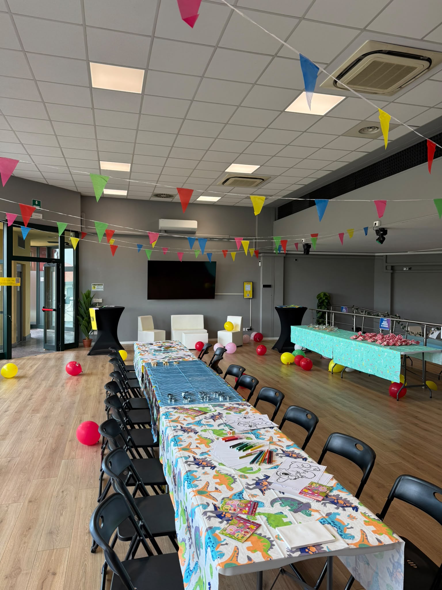 Festa in una sala FLACspace